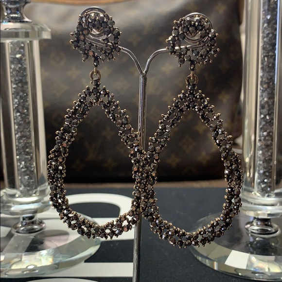Stunning earrings